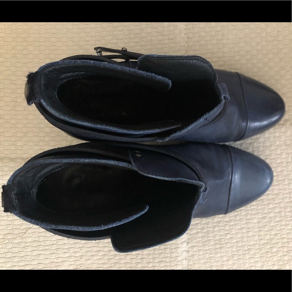Rag & Bone Harrow Bootie in Navy - size 40 (9-9.5) - Picture 7 of 7